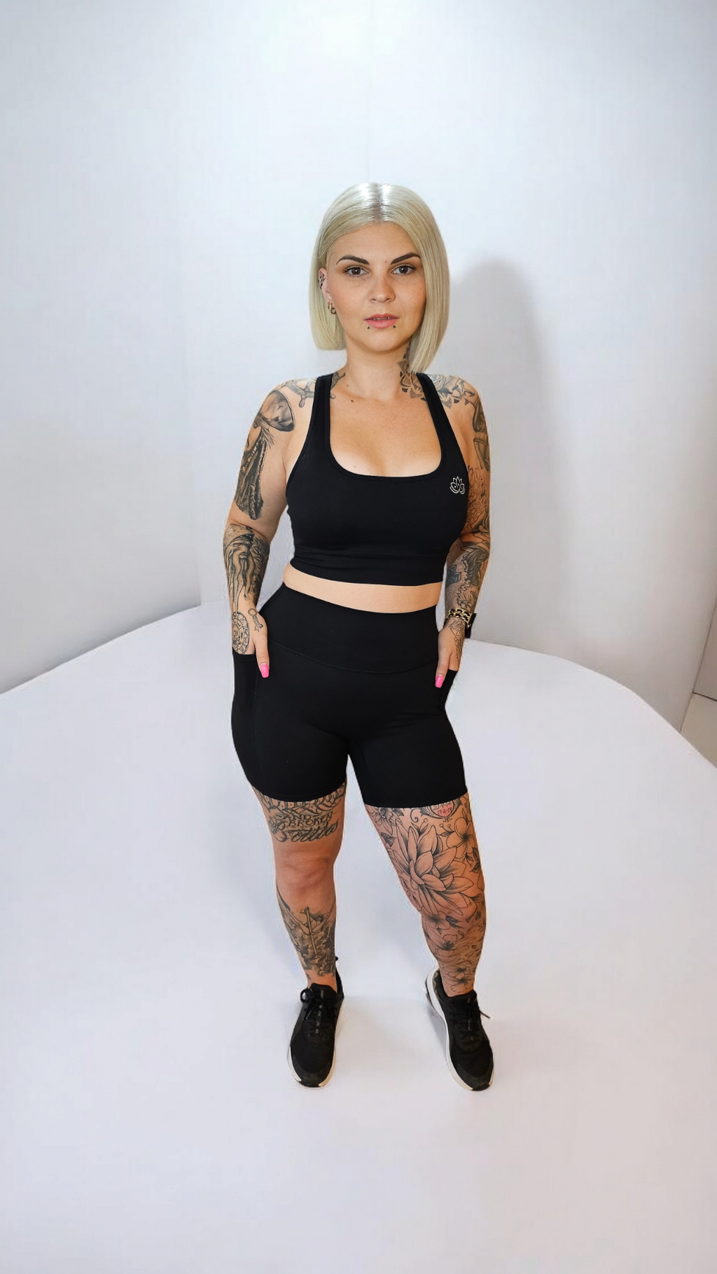 Shadow Invisible Scrunch with Pockets